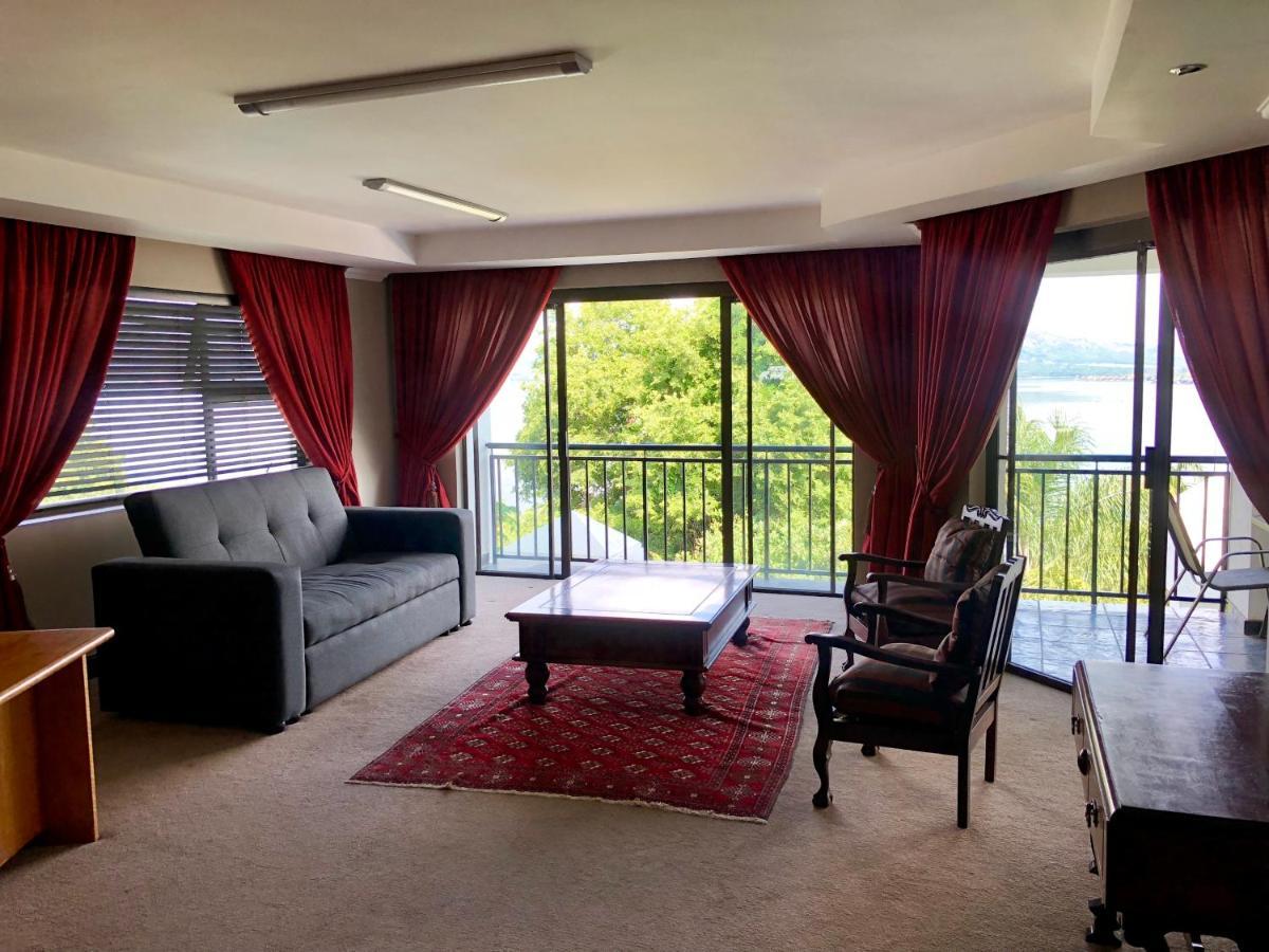 Kosmos Lodge Hartbeespoort Eksteriør billede