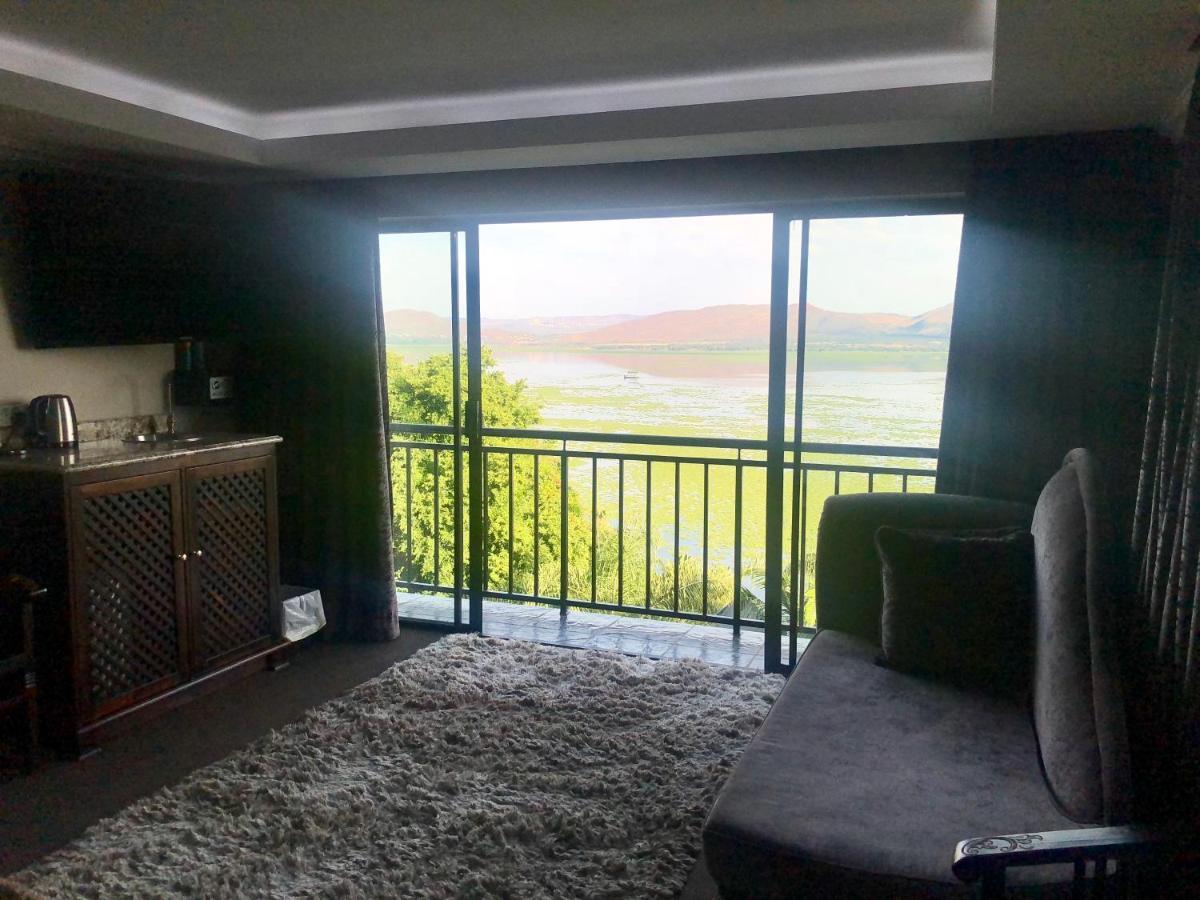 Kosmos Lodge Hartbeespoort Eksteriør billede