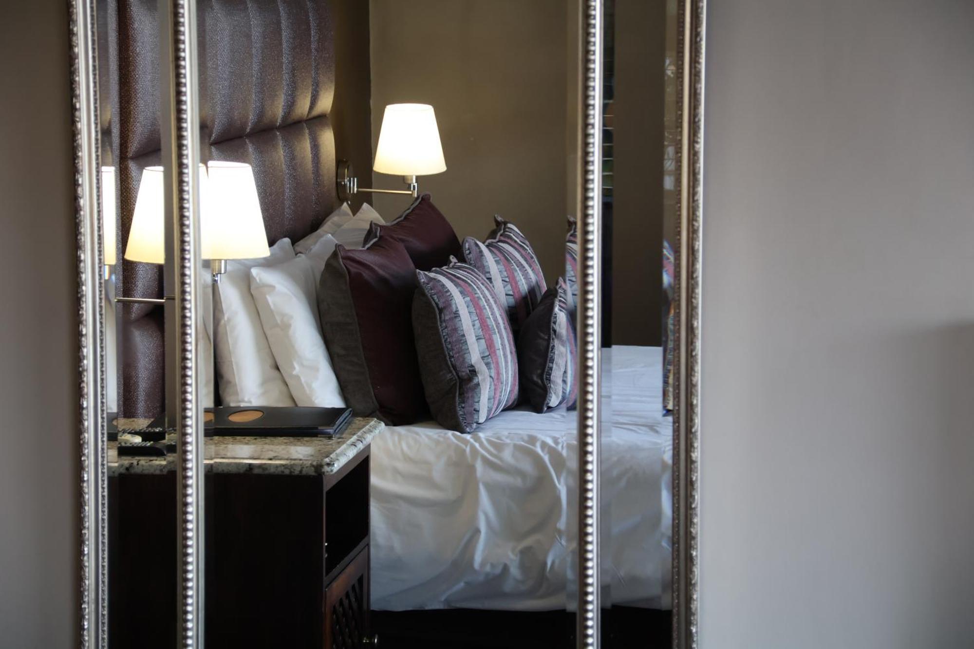 Kosmos Lodge Hartbeespoort Eksteriør billede