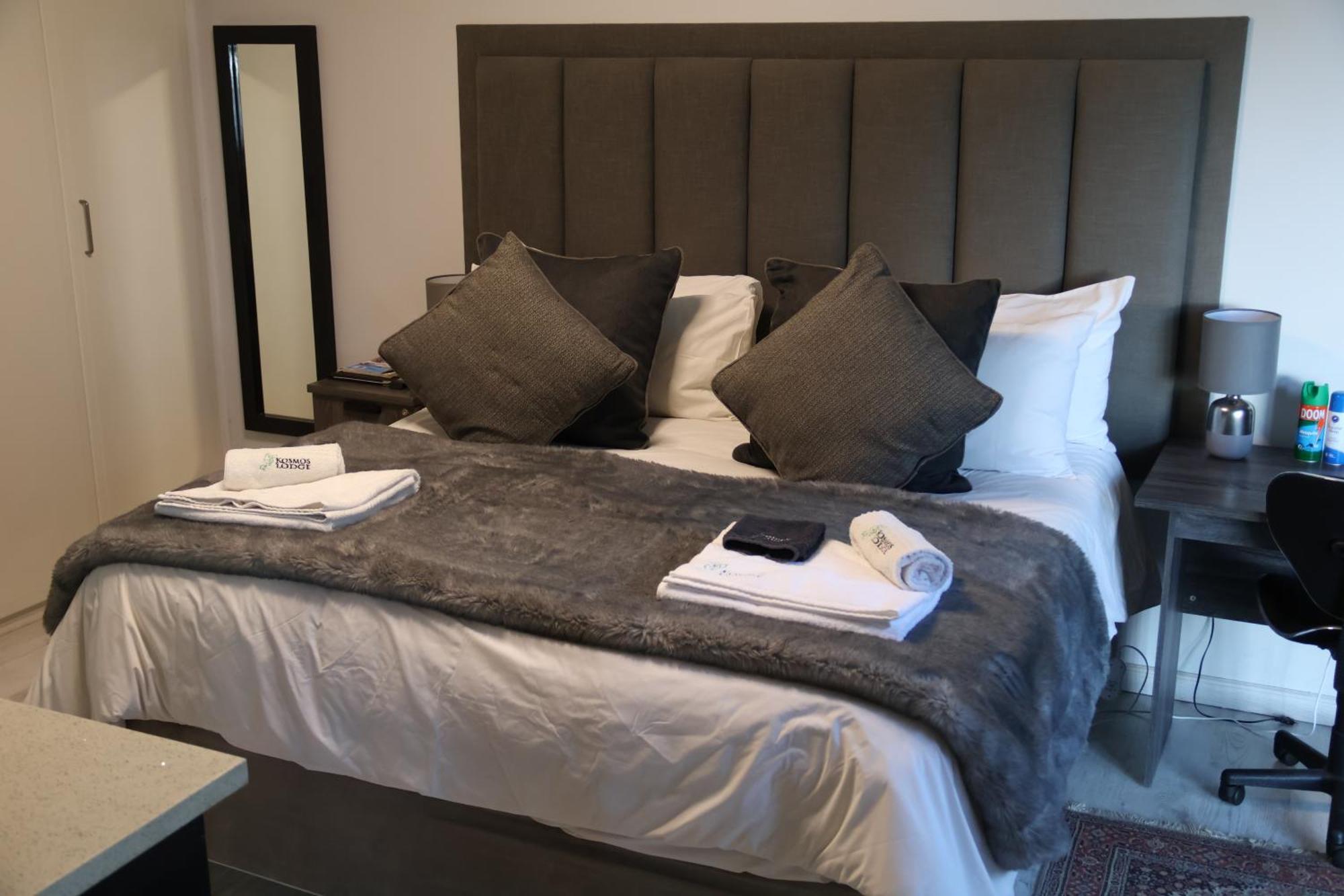 Kosmos Lodge Hartbeespoort Eksteriør billede