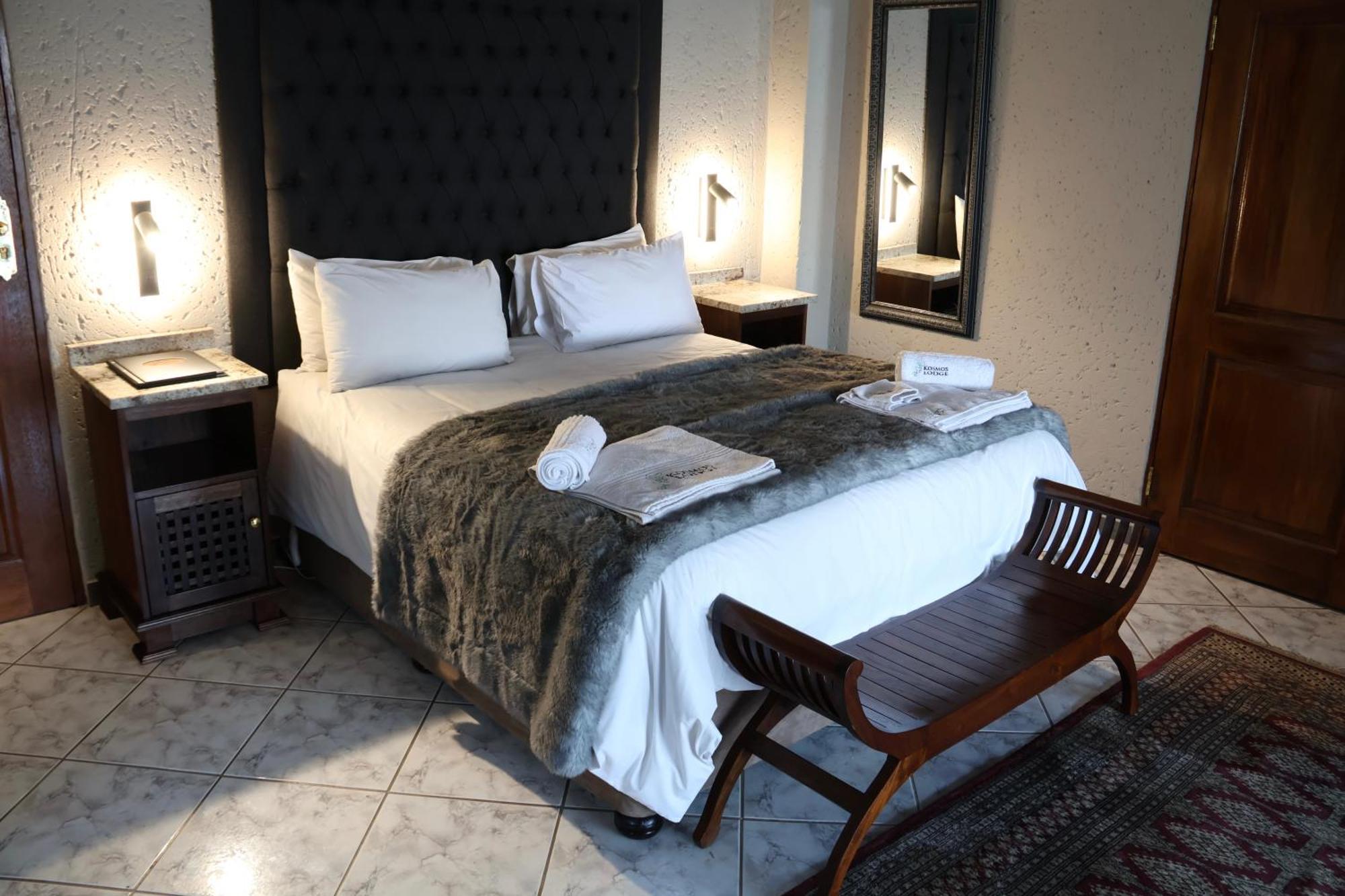 Kosmos Lodge Hartbeespoort Eksteriør billede