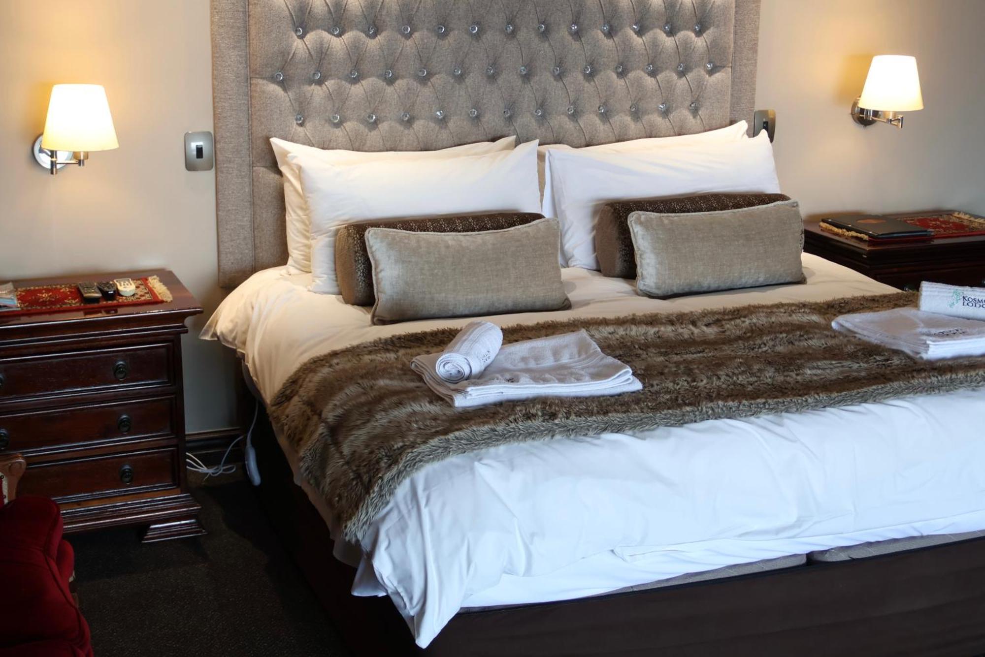 Kosmos Lodge Hartbeespoort Eksteriør billede