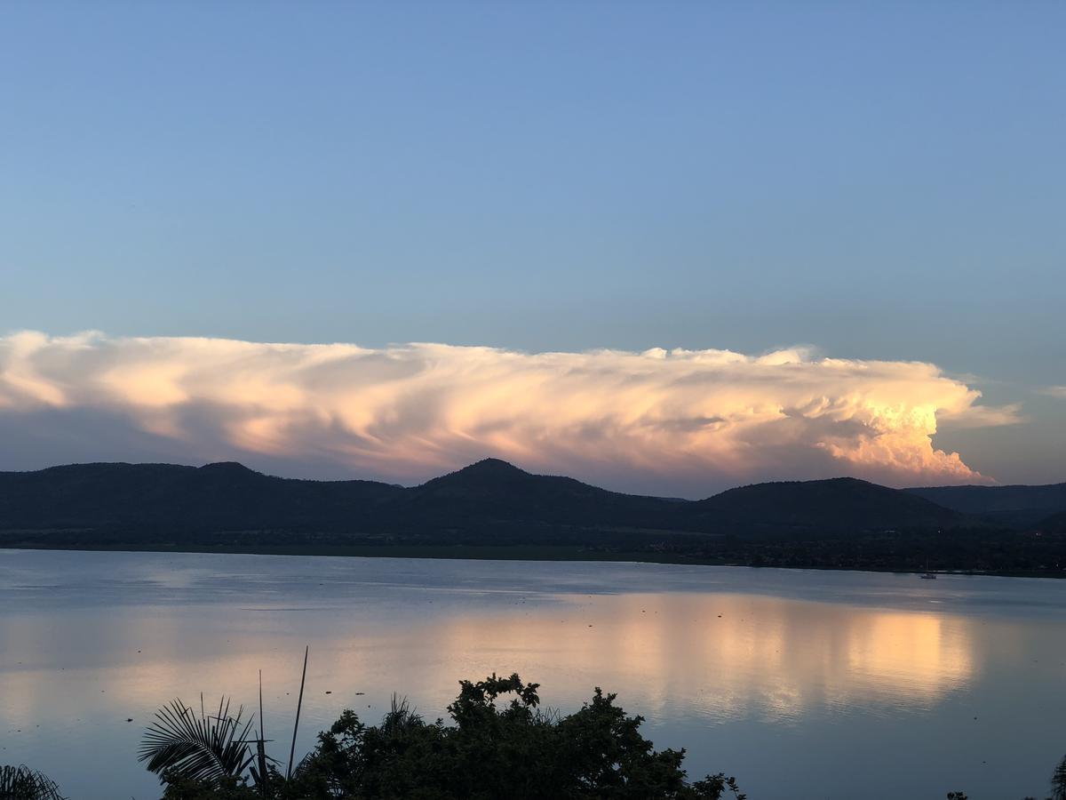 Kosmos Lodge Hartbeespoort Eksteriør billede
